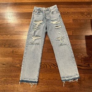 Levi’s premium ribcage straight ankle jeans 25